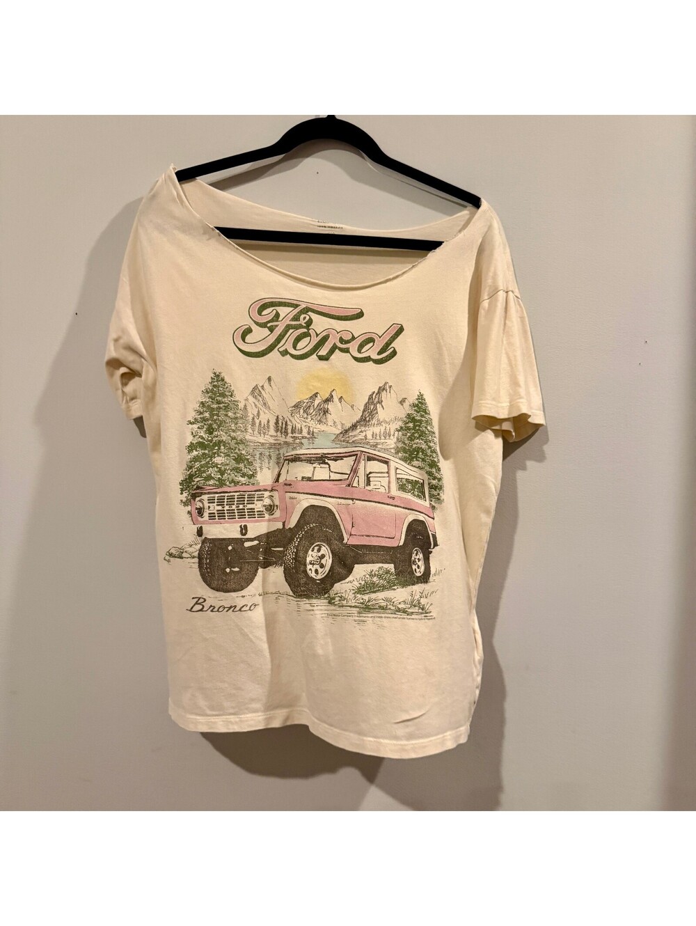 Hollister Officially Licensed Ford Bronco Retro Nature Scene Graphic Tee - Cream